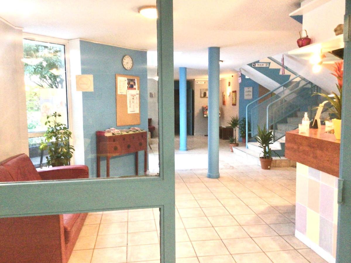 Hotel Confortel Avignon Tgv Exterior foto